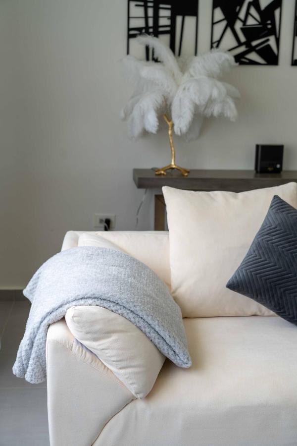 Spacious 3Br Home With Own Private Cozy Pool Koolbaai Eksteriør bilde